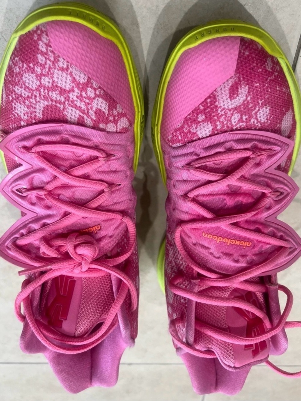 Men’s Kyrie SpongeBob patricks